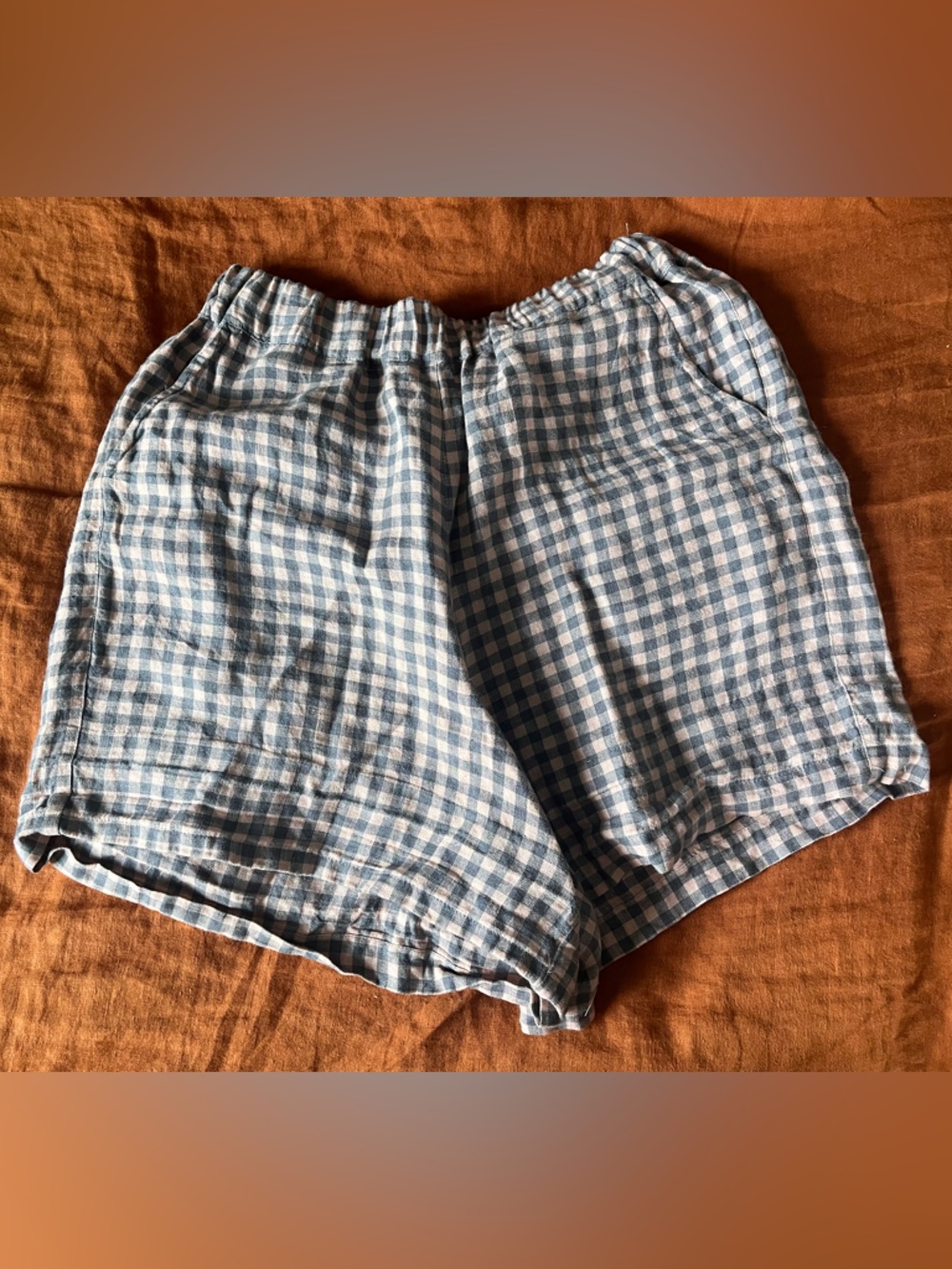 High-waisted Linen Shorts